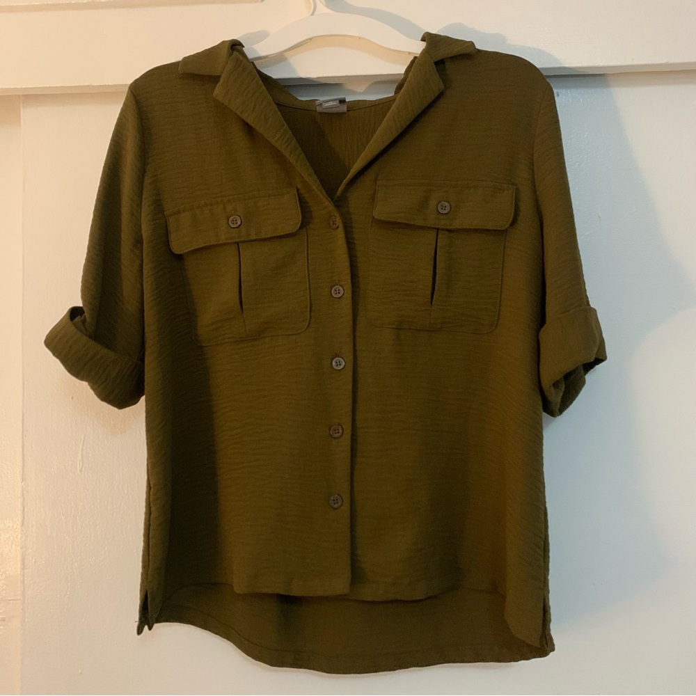 Worthington Green 3/4 Sleeve Notched Collar Button Down Shirt